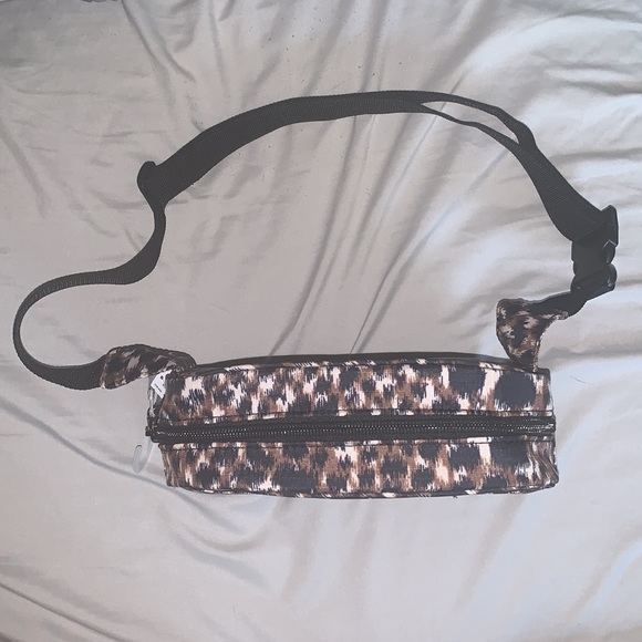 Cheetah belt bag - Picture 3 of 6